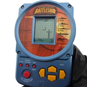 MB Battleship Handheld Electronic Game Hasbro 2002 Blue Fair Vintage